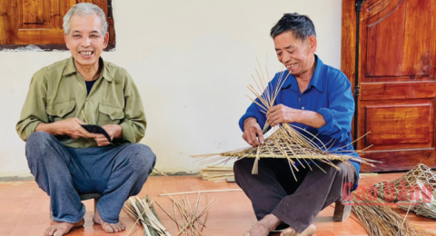 121272_121248_nghe_dan_lat_o_xa_tu_do_quang_hoa_20073019_06414820
